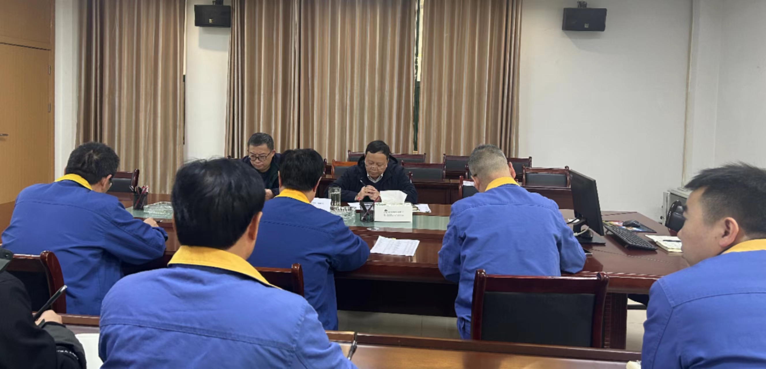集團外部董事李宗喜到能礦錳業(yè)調研生產經營工作
