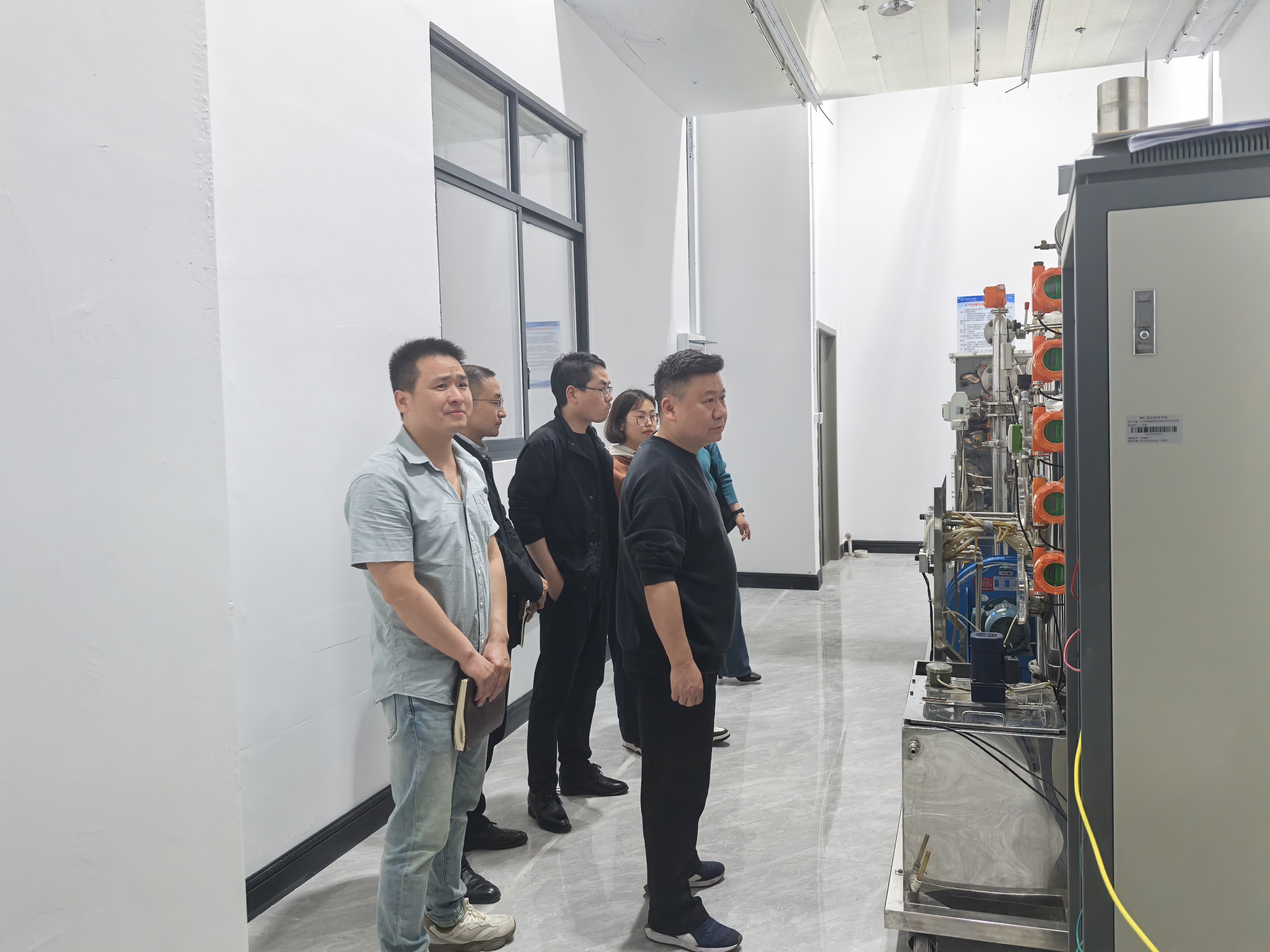 能礦錳業(yè)赴銅仁職院開展產學研交流